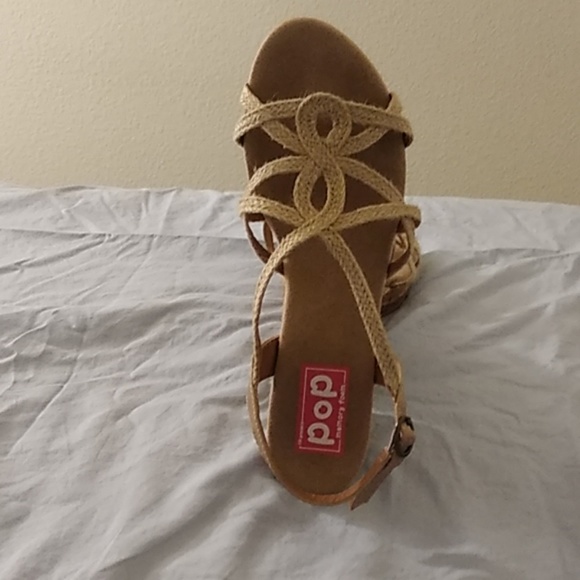 POP MEMORY FOAM BIEGE WEDGE HEELS - Picture 2 of 6